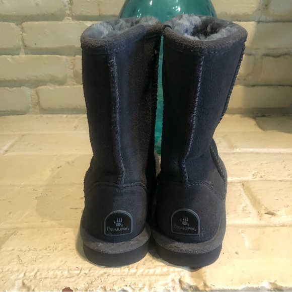 🇺🇸 New Bearpaw Gray Suede Pull-up Boots, Size 9 - Picture 2 of 7